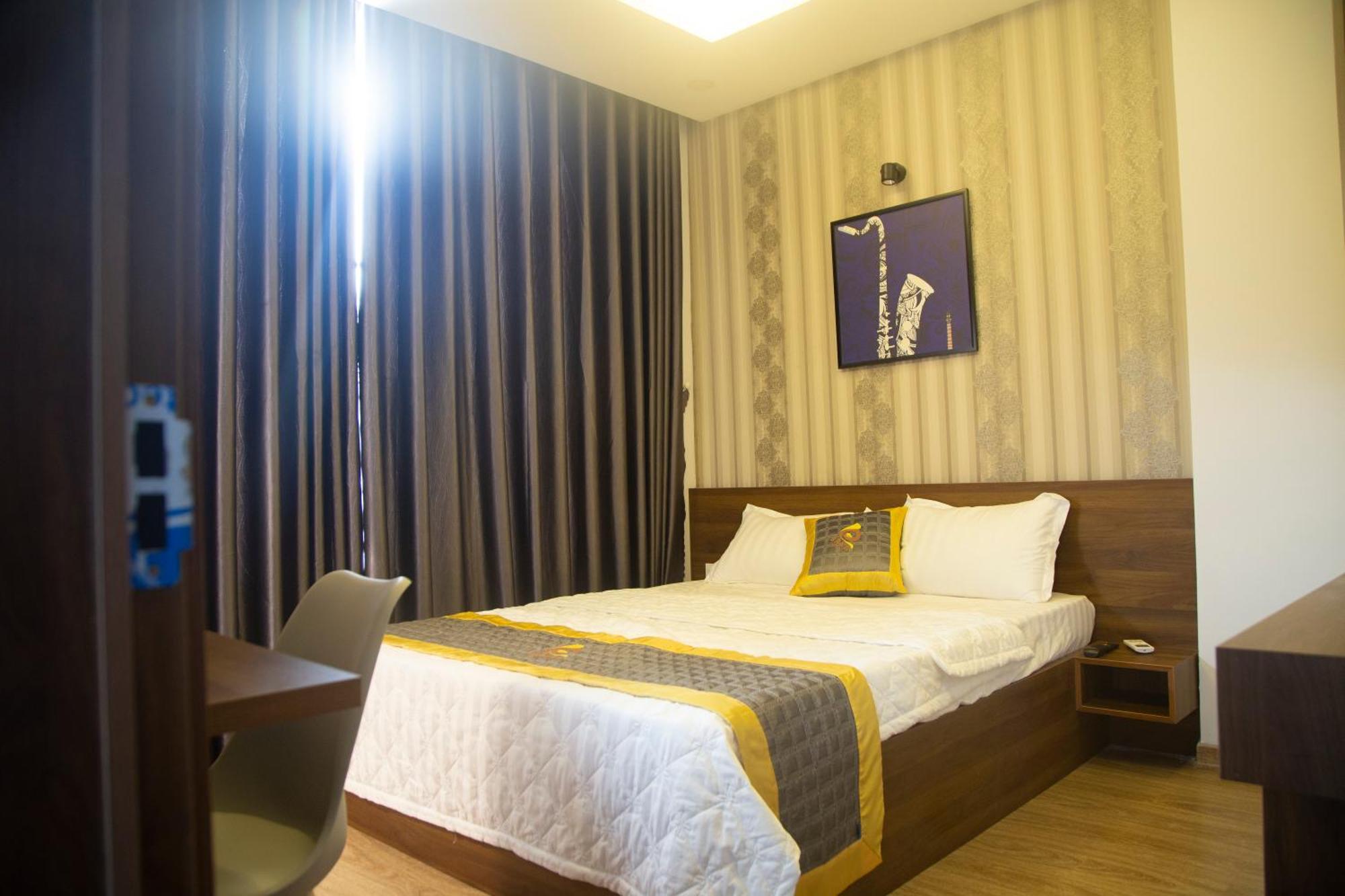 Baka Hotel - Khach San トゥイホア エクステリア 写真